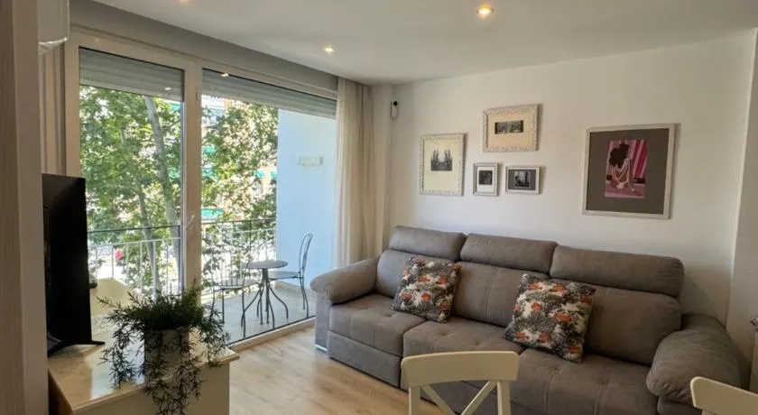 ALCALA LUXURY piso de 80m con 3 habitaciones 2 baños y terraza - Image 1