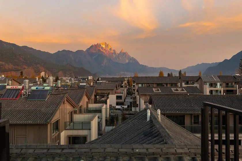 Ulysses Snow Mountain View Holiday Villa (Shuhe Ancient Town Store) - Image 1