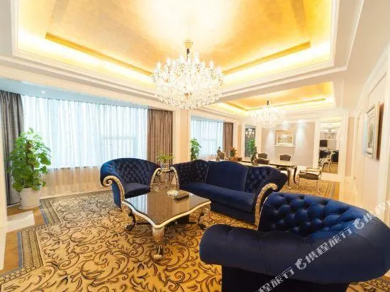 Juneyao International Hotel - Image 1