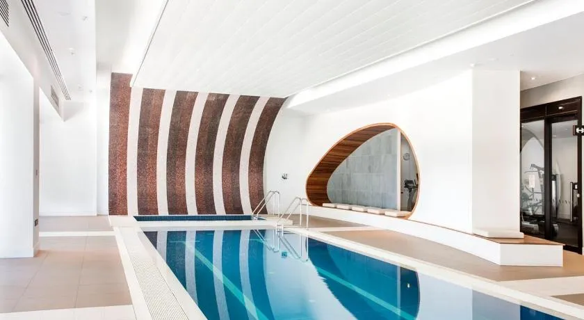 Southyarra Vogue 2BR2BA +Pool+WIFI+FreeParking - Image 1