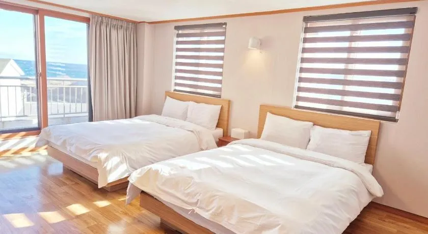 Memories Hotel - Image 1