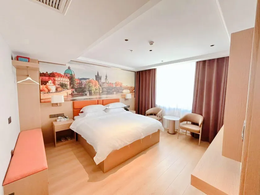 Hongjin Hotel - Image 1