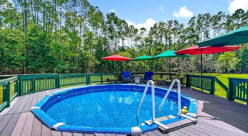 Cabin Retreat on 8 Acres High Springs FL - Image 1