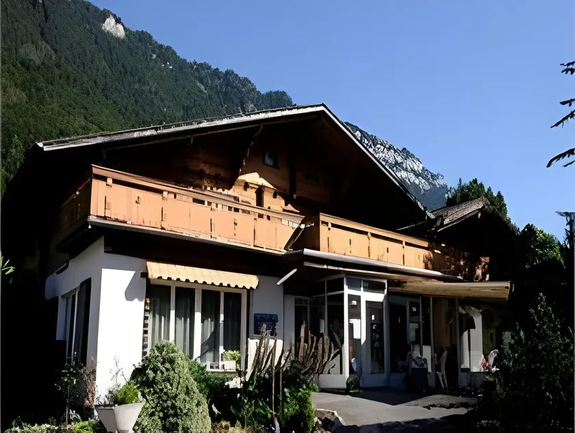 Hotel-Restaurant Burgseeli - Image 1