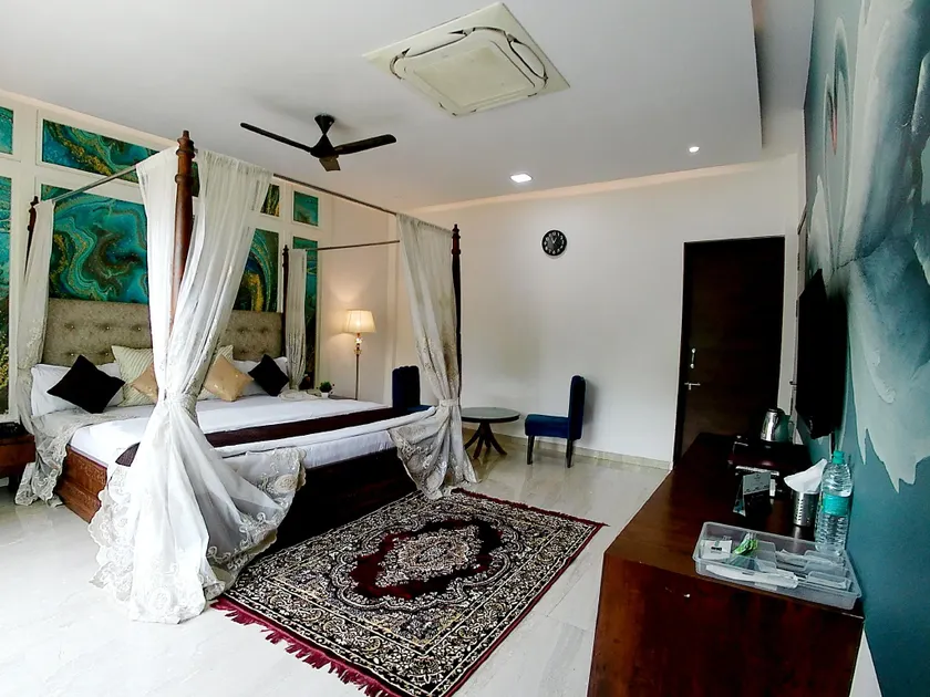 The Luxury Maharaja The Royal Resort - Image 1