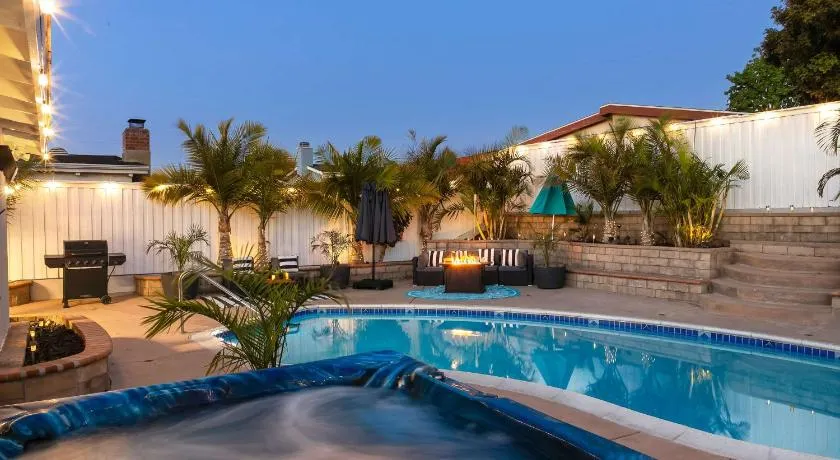 San Diego Oasis with Pool and Hot Tub - Image 1