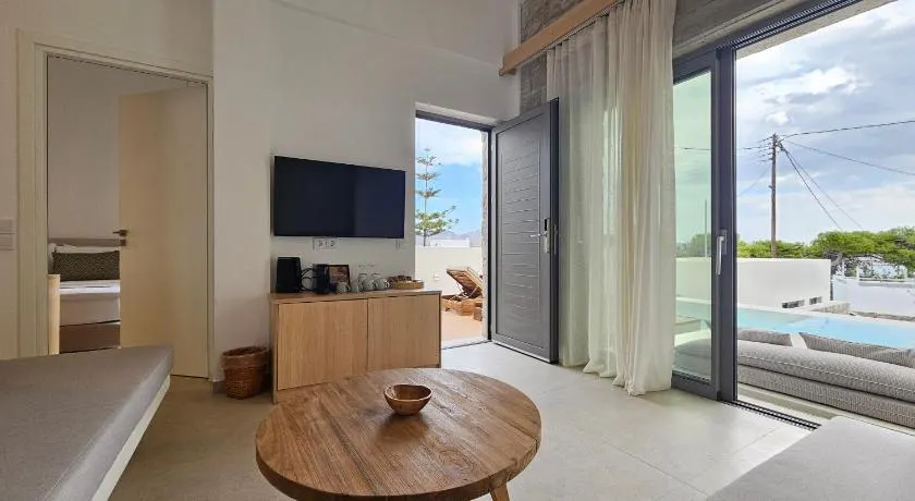 Etherio Suites Milos - Image 1