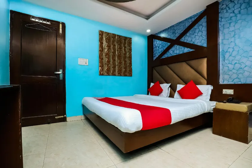 Hotel Hridey Inn - Image 1