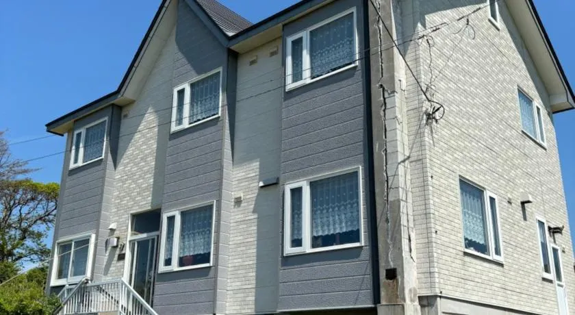 Tang House - Image 1