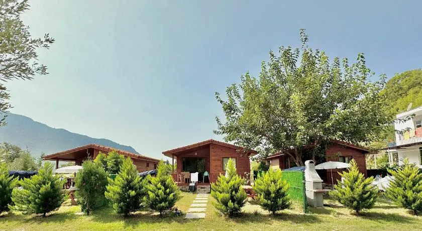 Hurmalik Sweet Homes - Family Bungalows - Large Garden Bungalow with Barbecue - Image 1