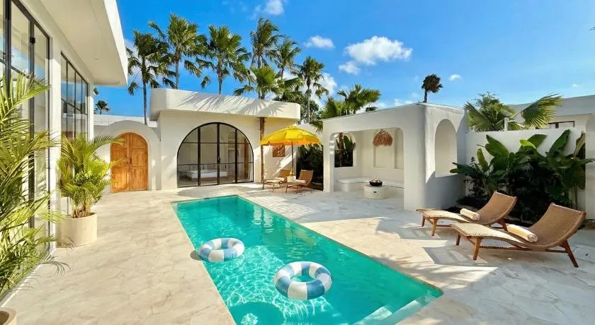 Dolce villas in Bingin - Image 1