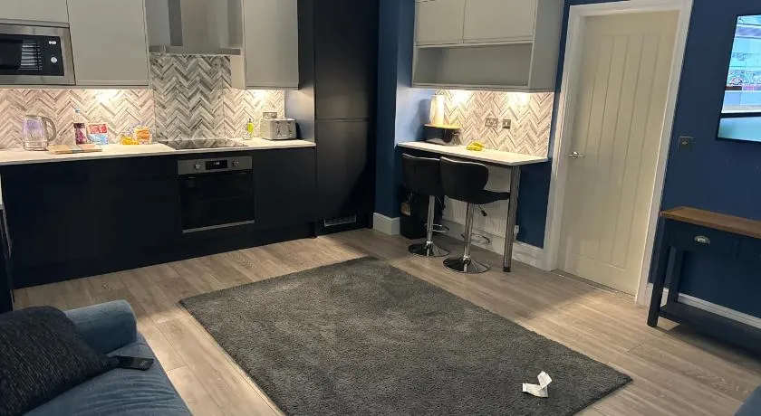 Cozy Apartment in Stoke-on-Trent One double bed - Image 1