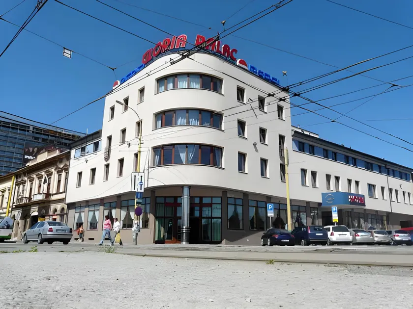 Hotel Gloria Palac - Image 1