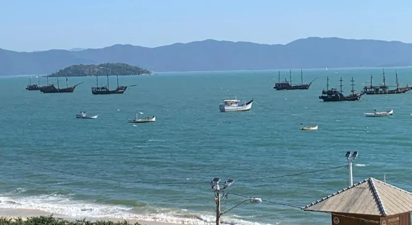 Maravilhoso apartamento Beira-mar praia da cachoeira Florianópolis - Image 1