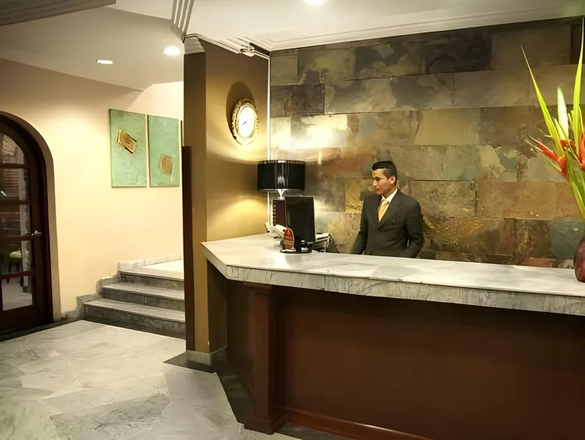 Hotel Cuenca - Image 1