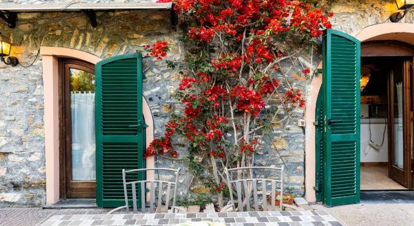 Apartment La Bouganville - Rustico con giardino by Interhome - Image 1