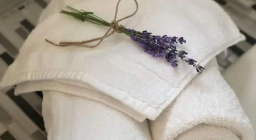 The Flagstone Boutique Inn & Suites - Image 1