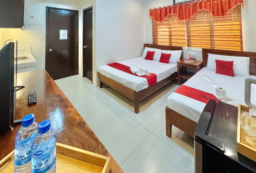 RedDoorz @ Sta Cruz Naga City - Image 1