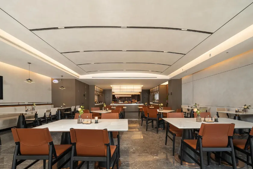 Atour Hotel, Longmen Avenue, Longmen Station, Luoyang - Image 1