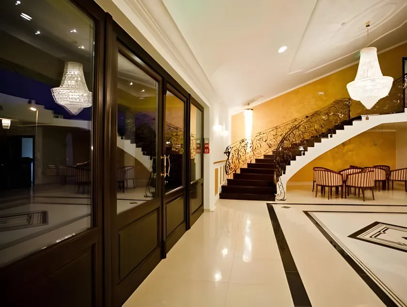 Guest Accommodation Atrium Gulin - Image 1