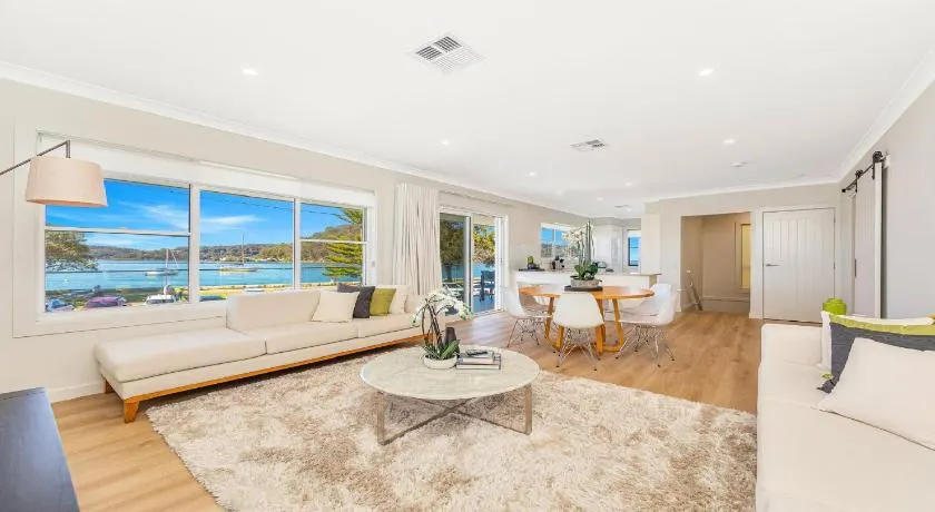 Ettalong Waterfront Retreat - Image 1