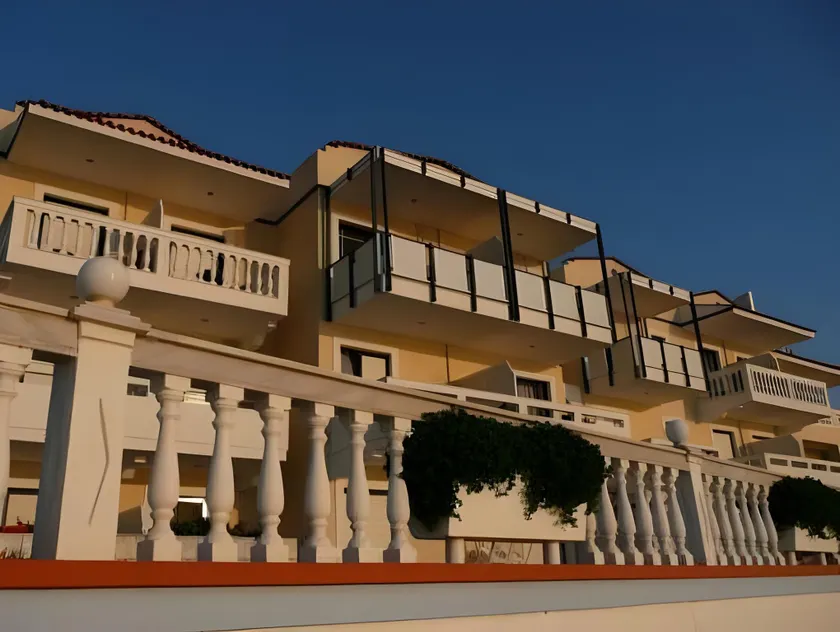 Ostria Seaside Studios and Apartments - Image 1