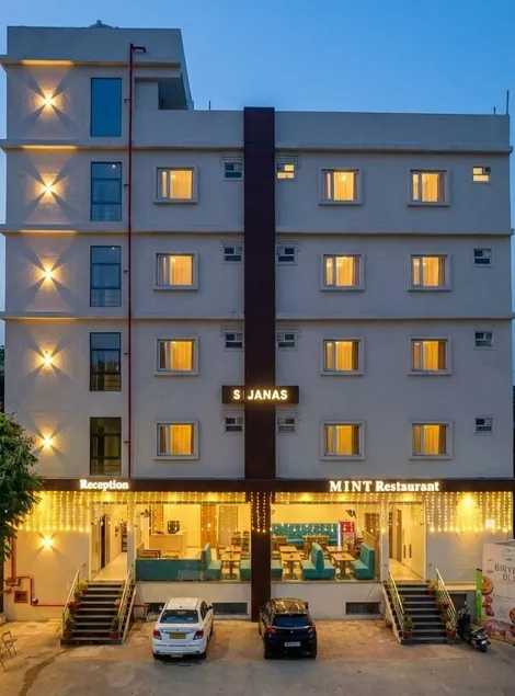 Hotel JANAS - Image 1