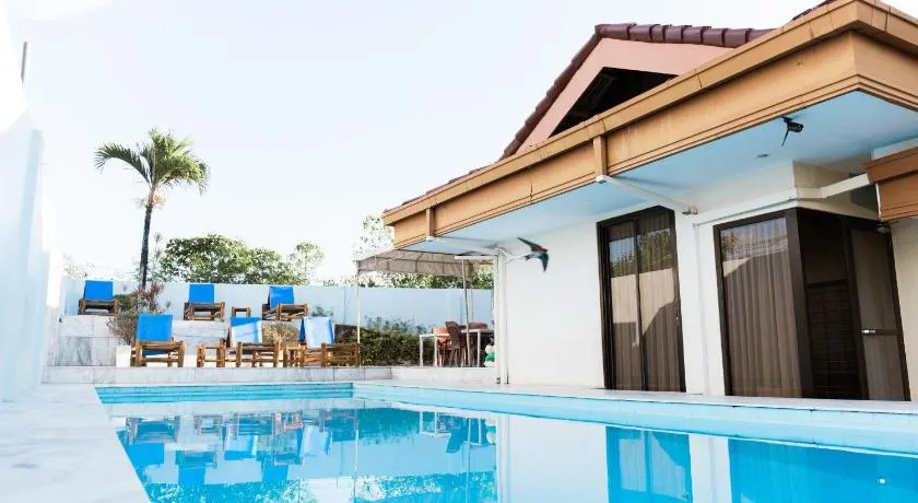 Backpackers Place in SEAVIEWHILLS BOHOL - Image 1