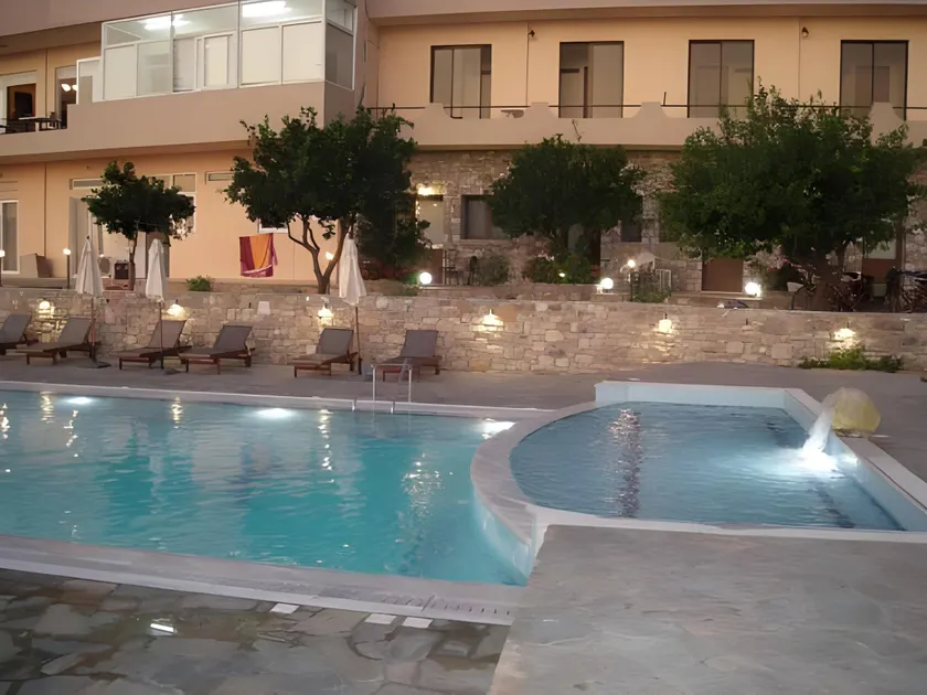 Ataviros Hotel - Image 1