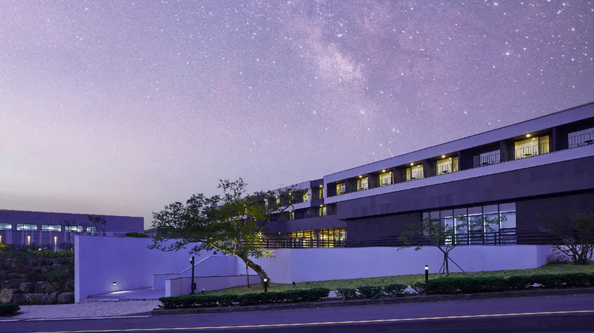 The Annex Hotel - Image 1