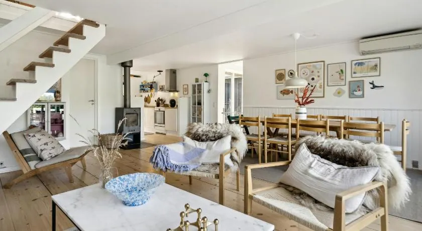 Big Family Dream Of A Summer Home - Image 1