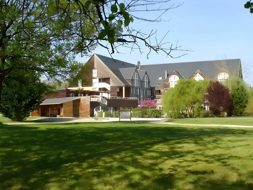 Domaine de la Forêt d’Orient - Natur' Hotel Golf & Spa - Image 1