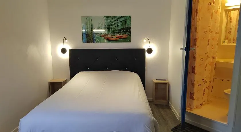 FASTHOTEL PARIS OUEST BOUAFLE - Image 1