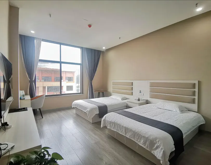 Orange Business Hotel - Image 1