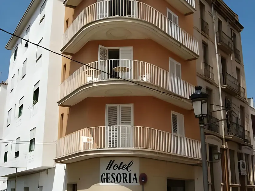 Hotel Apartaments Gesòria Porta Ferrada - Image 1