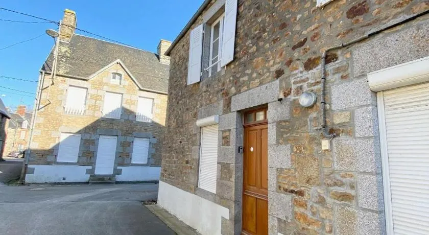 LES Herbus angle rue de l'avant-garde et 31 rue Jérémie - Image 1