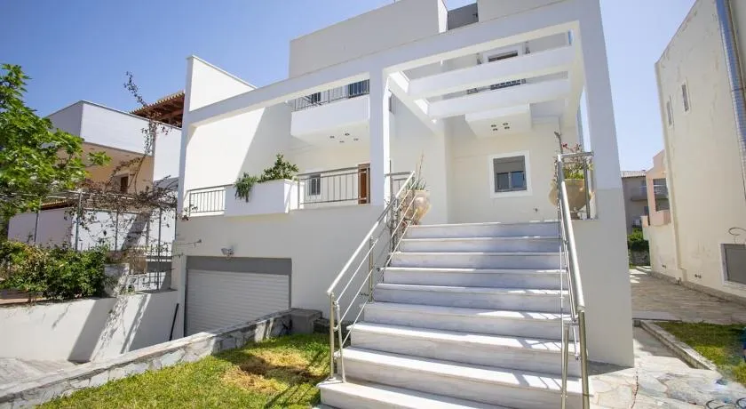 The Calm House - Image 1