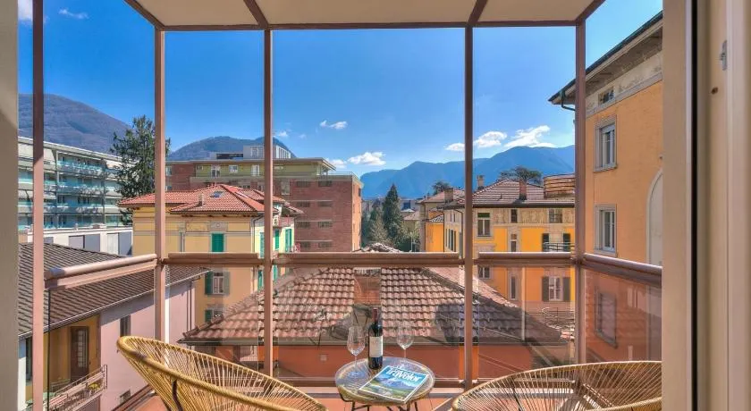 Casa Berna - Balcony Apt with Mountain Views - Happy Rentals - Image 1