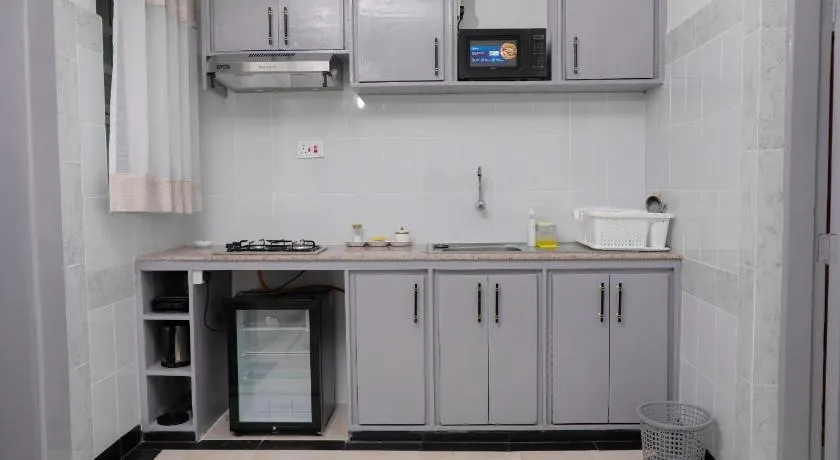 Modern Guest House 2BR - Image 1