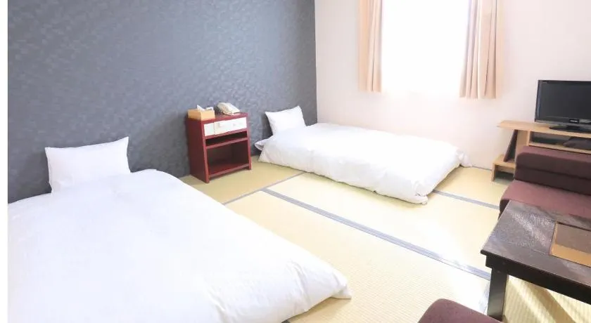 ホテルグリーンヒル美浜 - Image 1