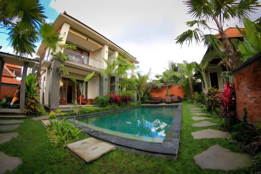 Cahyatika Bed & Breakfast - Image 1