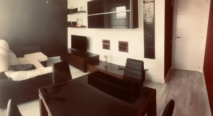 Apartamento Sobacant - Image 1