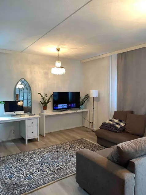 Schnord Apartments. Spacious and Next to Metro - Image 1