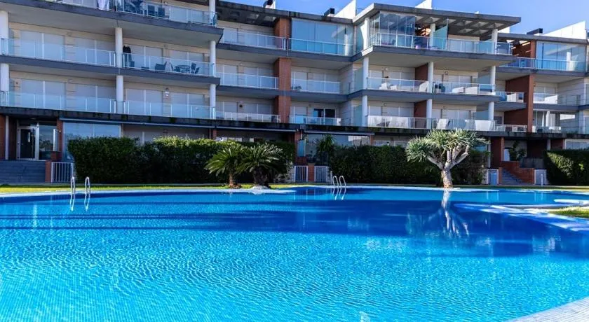 Modern Apartment at Oliva Nova Golf MET - Image 1