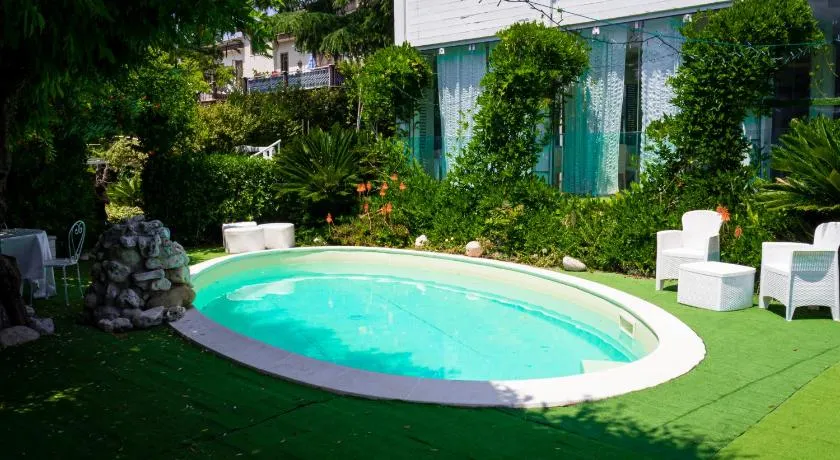 Alisea - Camere in villa con Piscina e parcheggio gratuito - Image 1
