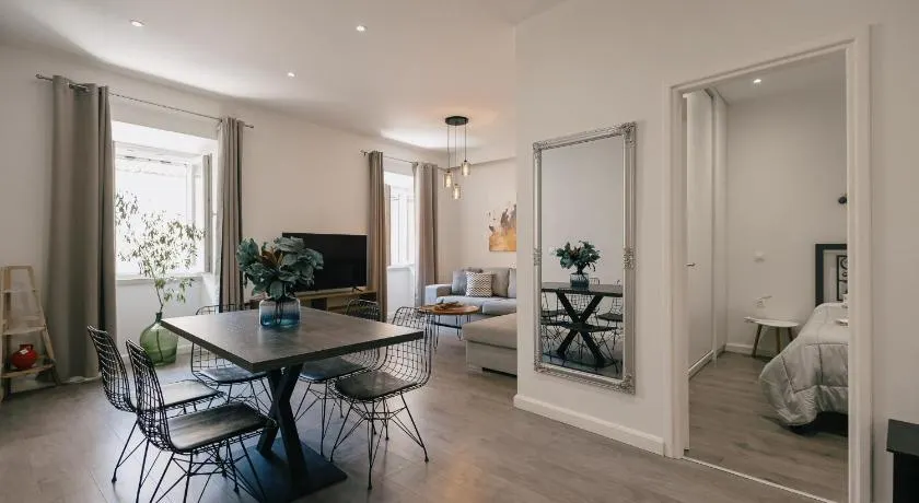 Saint's View Apartments - Image 1