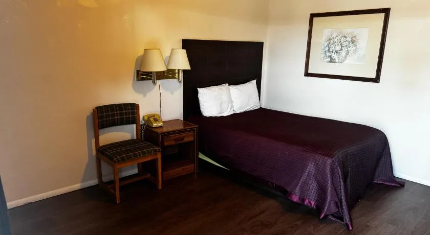 Heritage Inn - Image 1