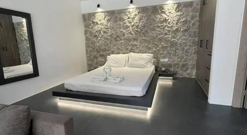 Rock N Sun Brand new apartment in Ermioni - Image 1