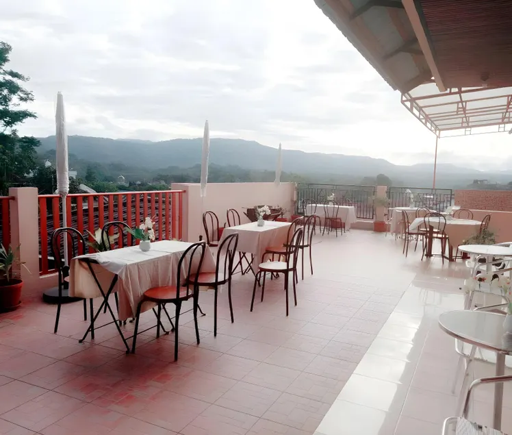 Grand Gallery Hotel Bukittinggi - Image 1