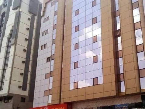 Anwar Loualouat Al Rawdah Hotel - Image 1
